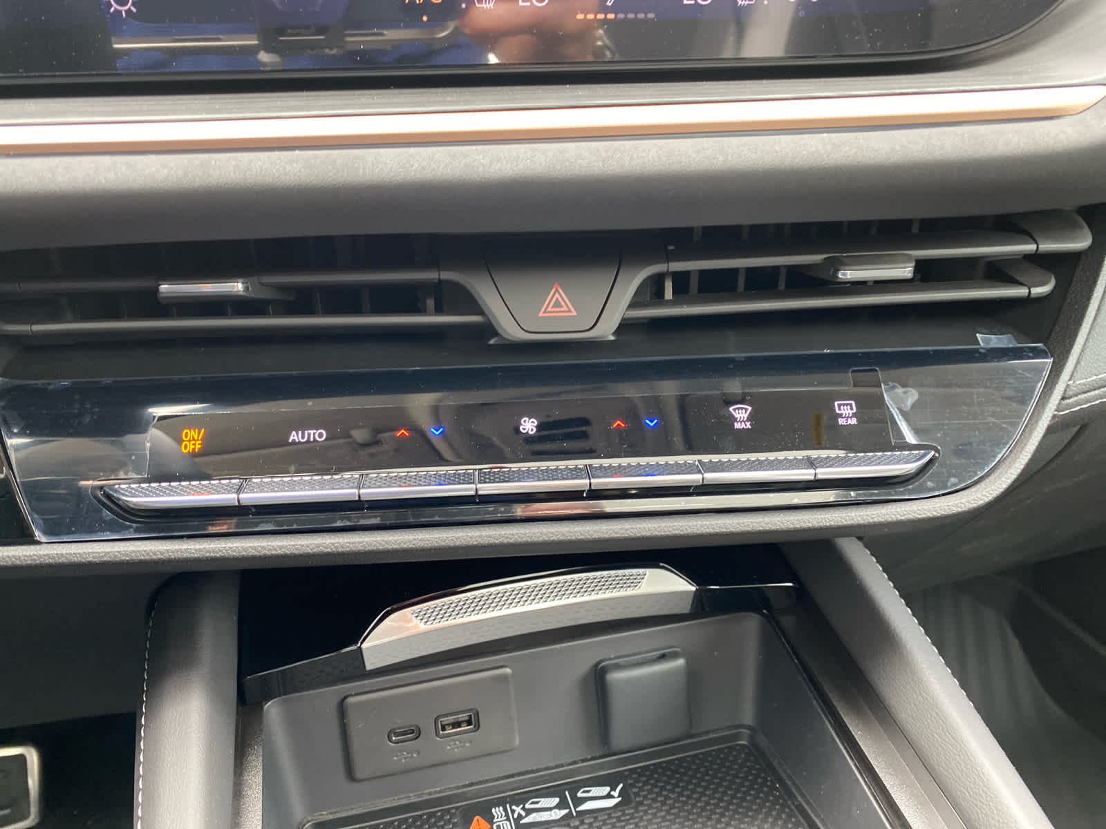 2025 Buick Envision Sport Touring photo 23