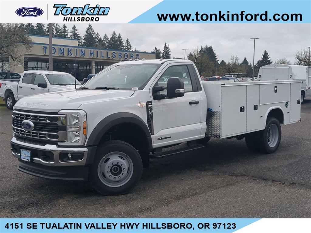 2024 Ford F-550 Super Duty Chassis Cab XL's photo