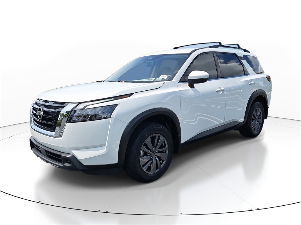 2025 Nissan Pathfinder SV photo 4