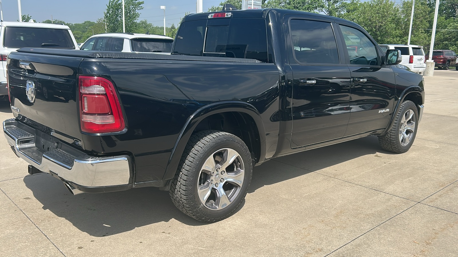 2020 Ram 1500 Laramie photo 3