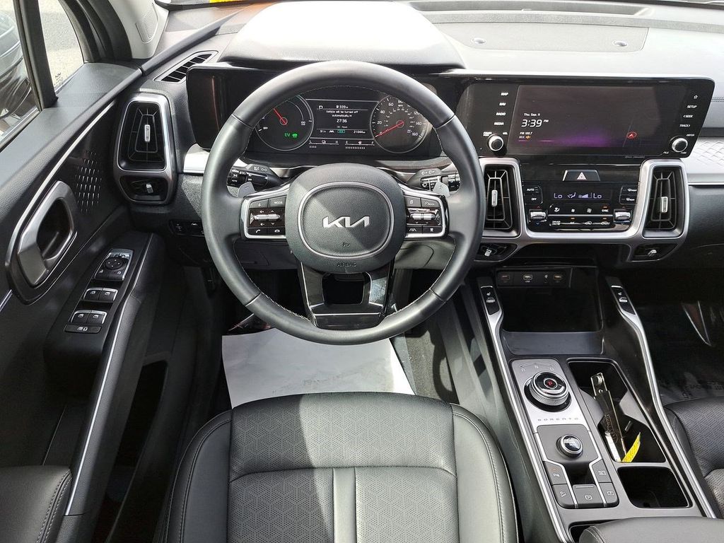 2023 Kia Sorento Hybrid EX photo 16
