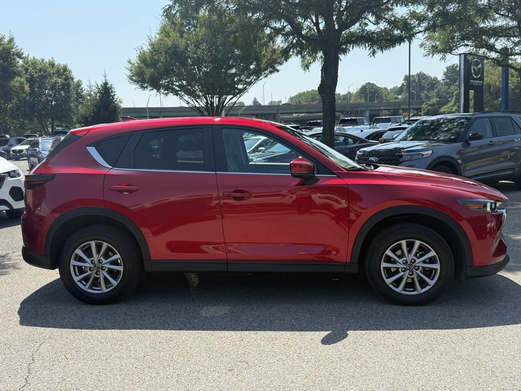 2022 Mazda CX-5 2.5 Select photo 3