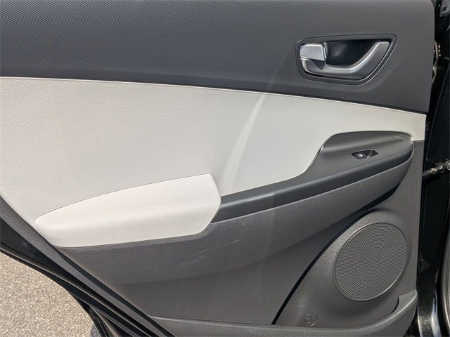 2023 Hyundai Kona SEL photo 29
