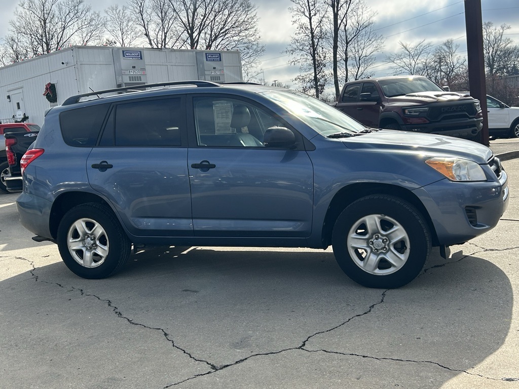 2010 Toyota RAV4 Base photo 4