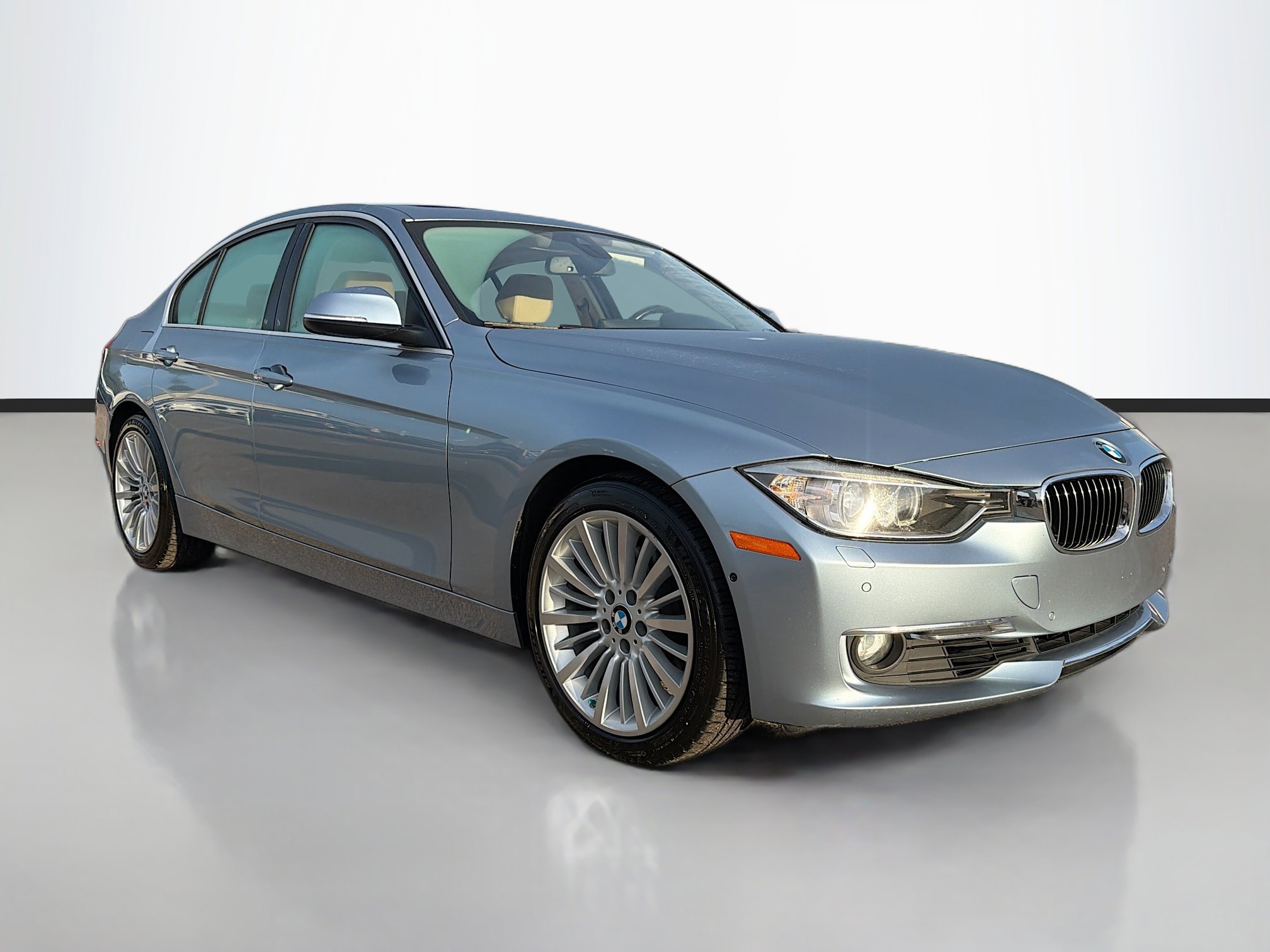 2012 BMW 3 Series 328i's photo