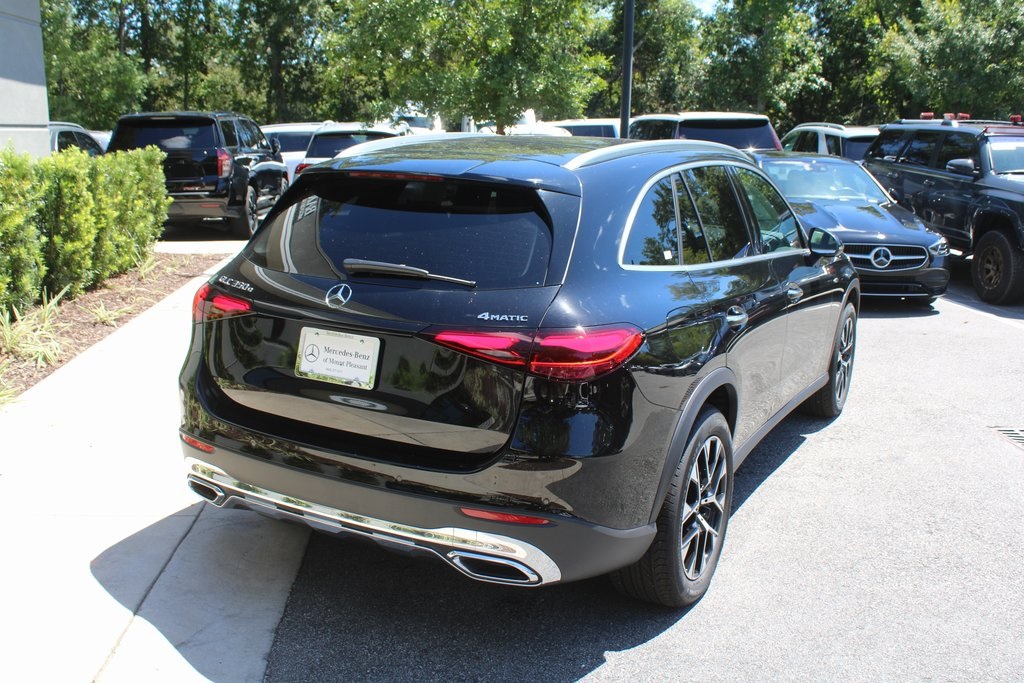 2025 Mercedes Benz GLC 350e 4MATIC photo 4