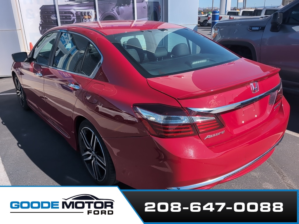 2017 Honda Accord Sport photo 4