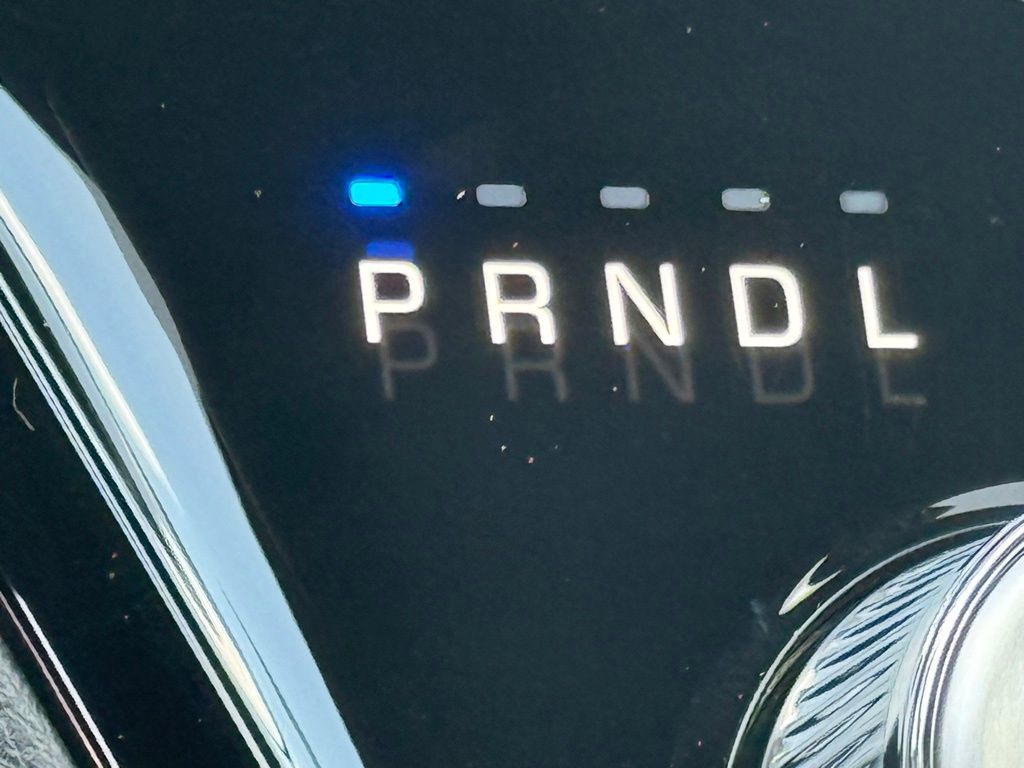 2026 Chrysler Pacifica photo 13