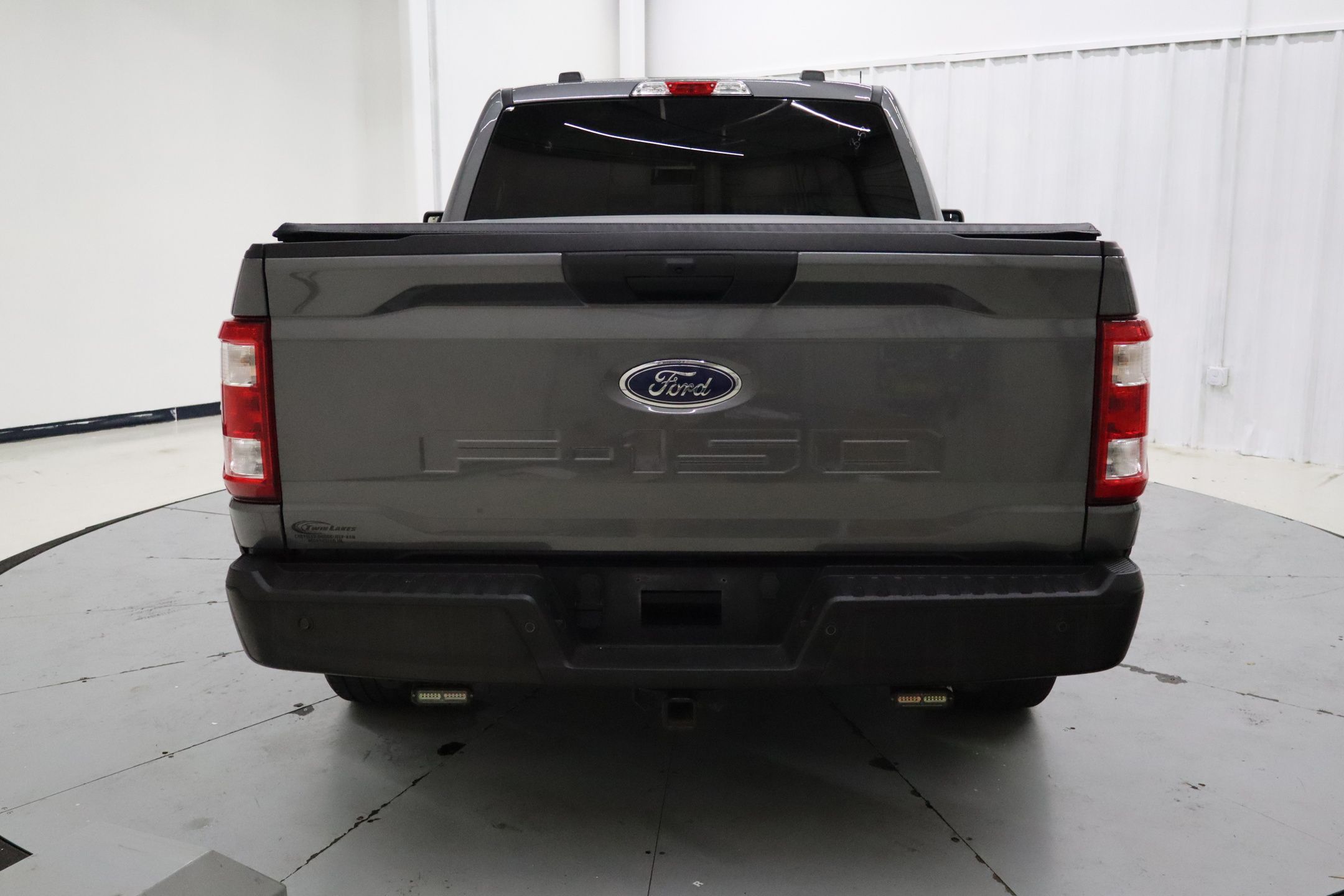 2023 Ford F-150 XL photo 3