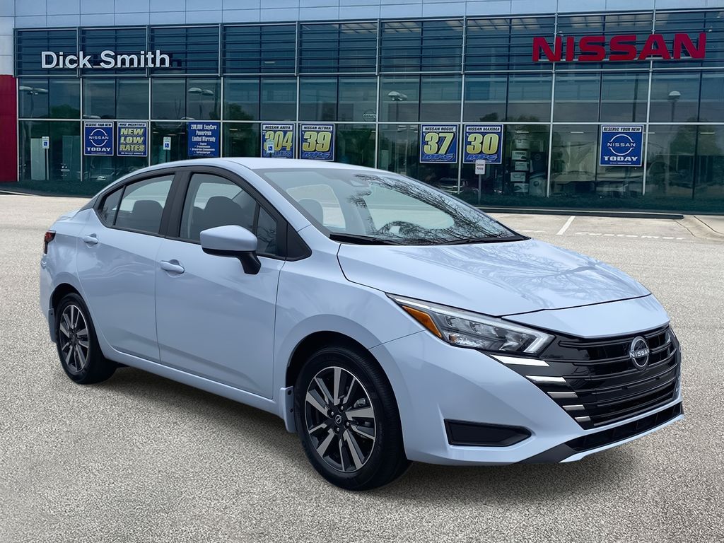 2025 Nissan Versa SV's photo