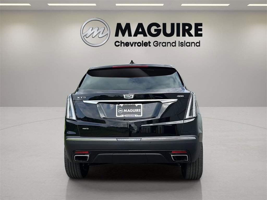 2023 Cadillac XT5 Sport photo 4