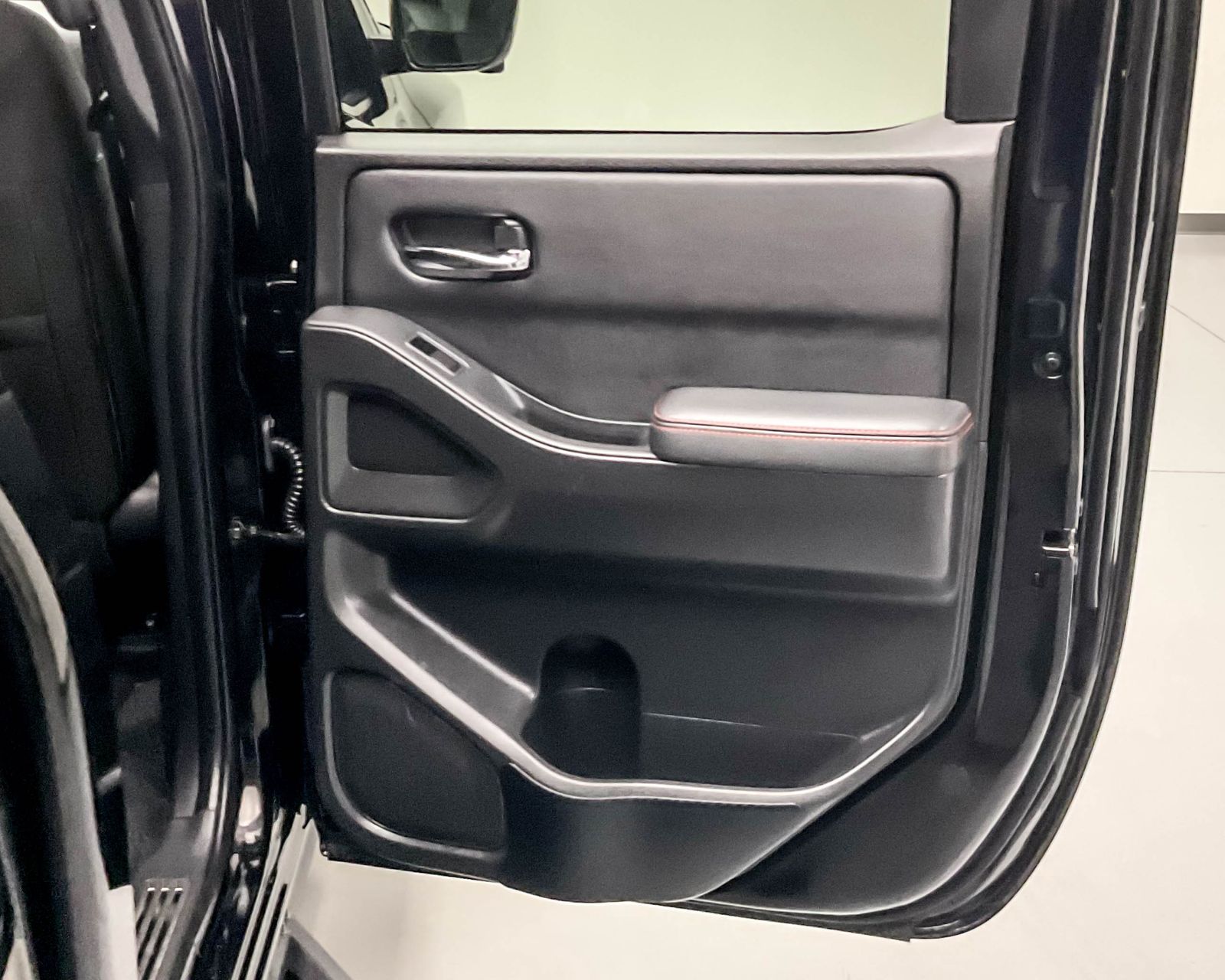 2023 Nissan Frontier PRO-4X photo 17