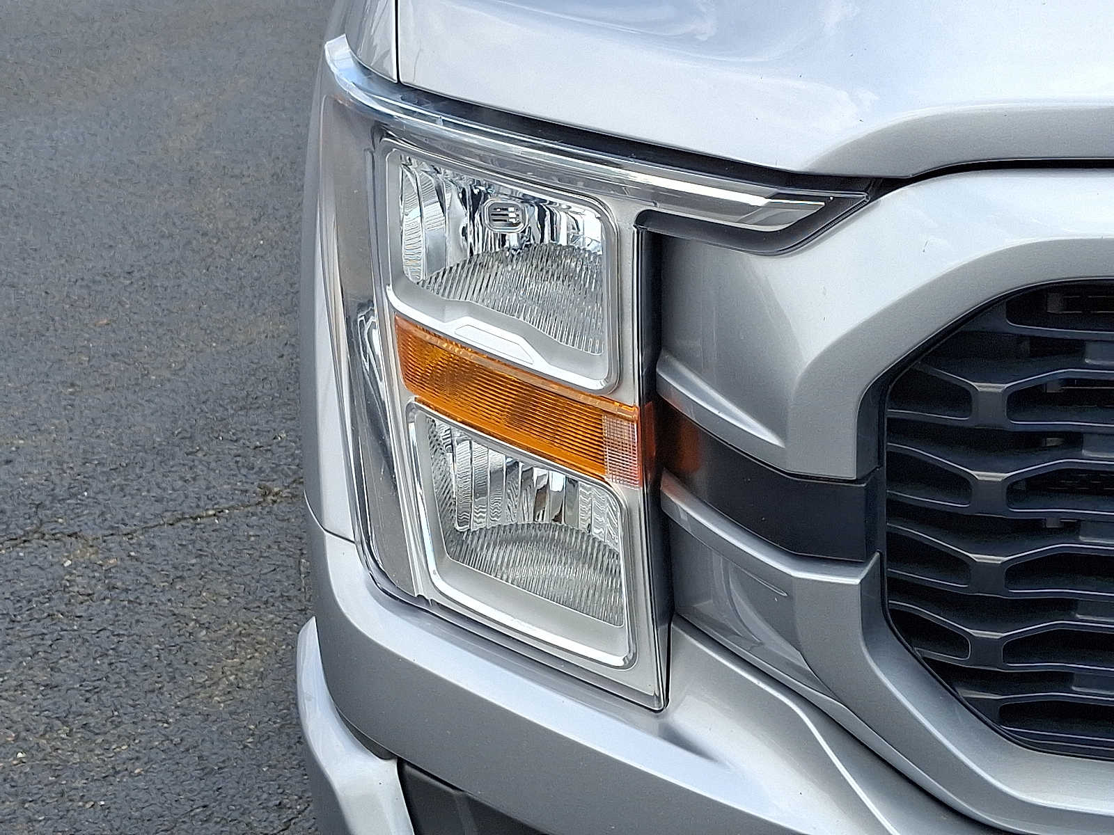 2022 Ford F-150 XL photo 9
