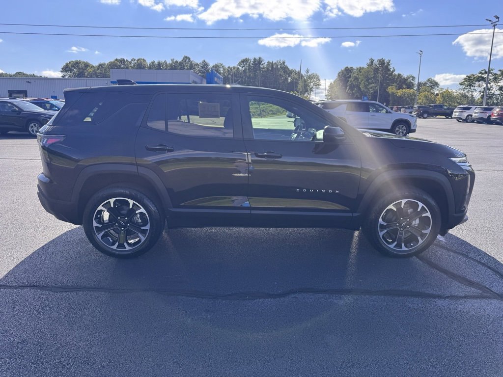 2026 Chevrolet Equinox LT photo 10