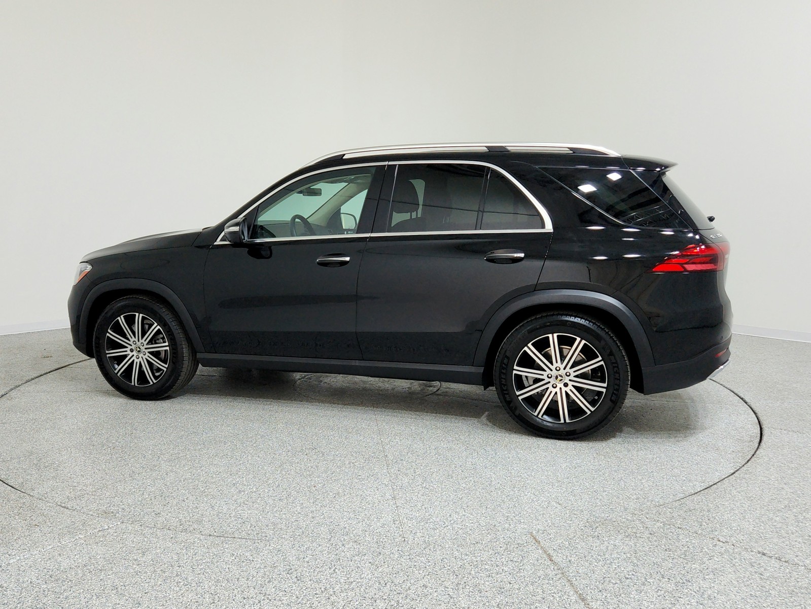 2025 Mercedes Benz GLE 350 4MATIC photo 10