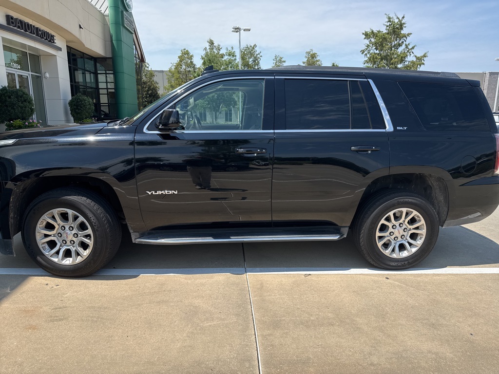 2020 Gmc Yukon SLT photo 2