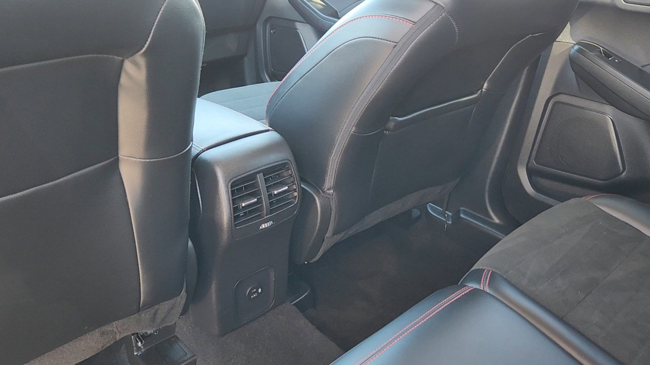 2022 Ford Escape SEL photo 18
