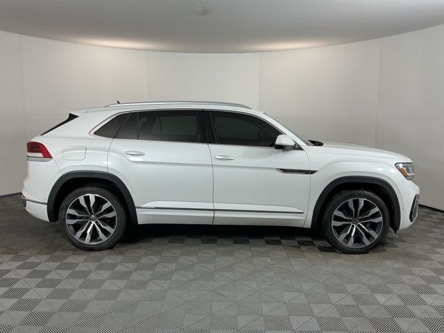 2022 Volkswagen Atlas Cross Sport V6 SEL Premium R-Line photo 4