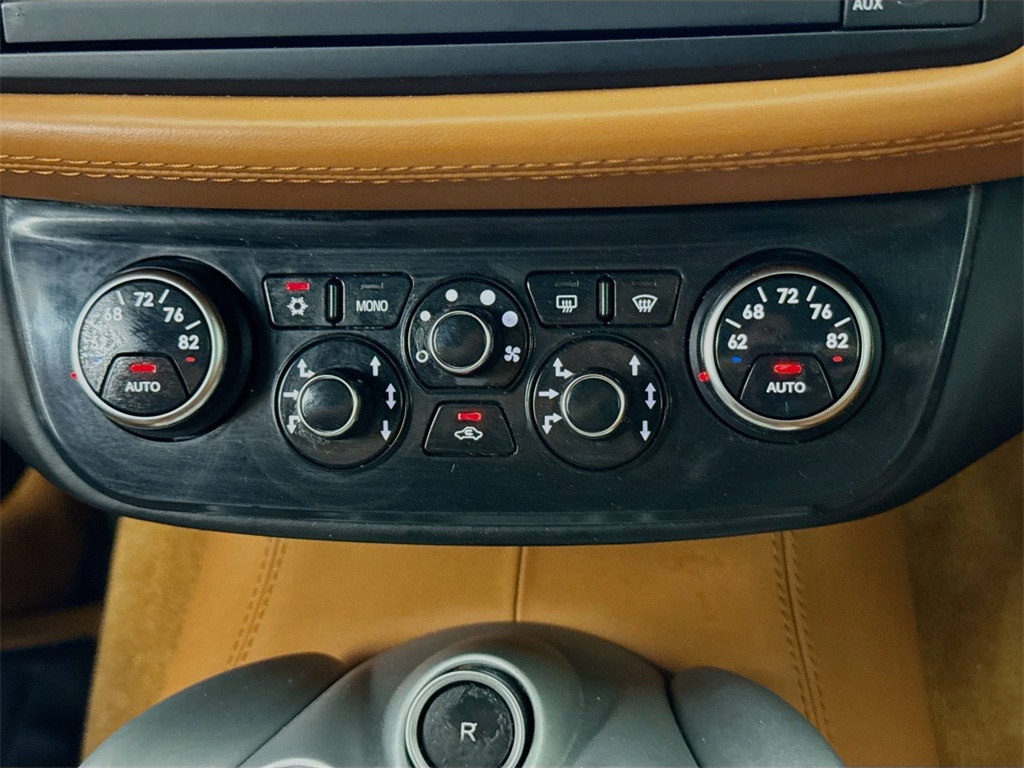 2015 Ferrari FF Base photo 16