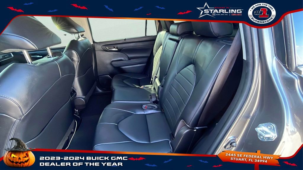 2022 Toyota Highlander XLE photo 26