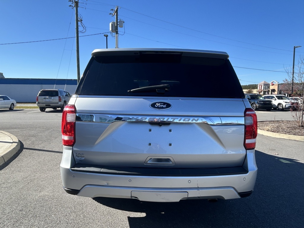 2018 Ford Expedition XLT photo 2