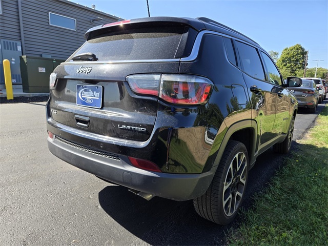 2018 Jeep Compass Limited photo 2