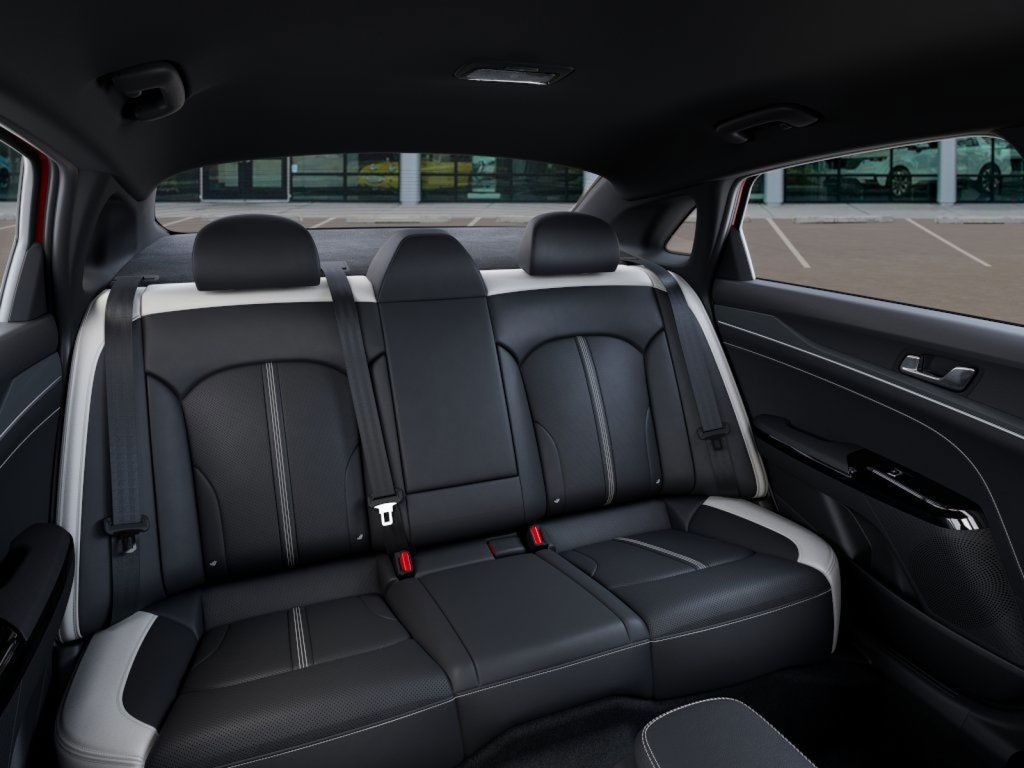2025 Kia K5 GT-Line photo 16