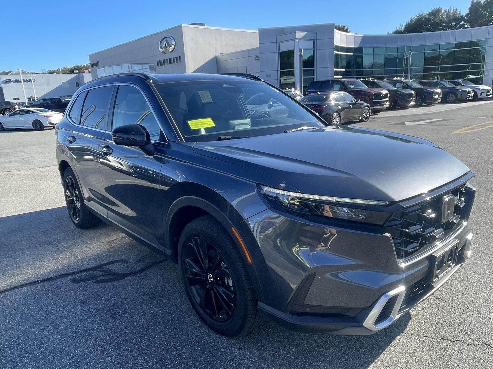 2024 Honda CR-V Hybrid Sport Touring photo 2
