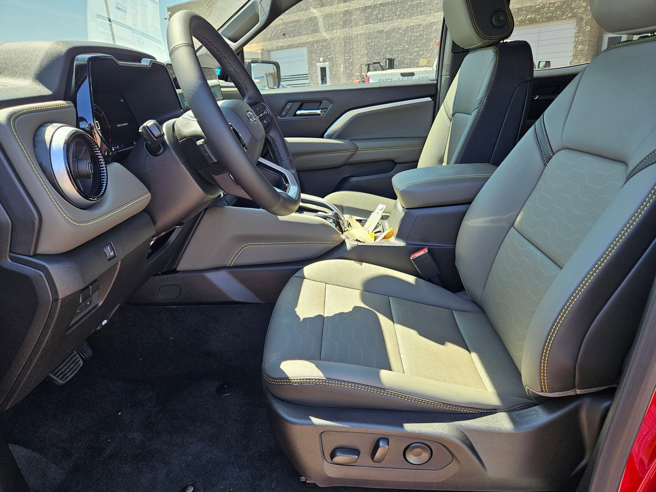 2026 Chevrolet Colorado ZR2 photo 15