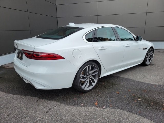 2024 Jaguar XF R-Dynamic SE photo 8
