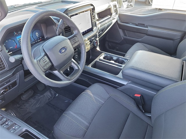 2025 Ford F-150 STX photo 4