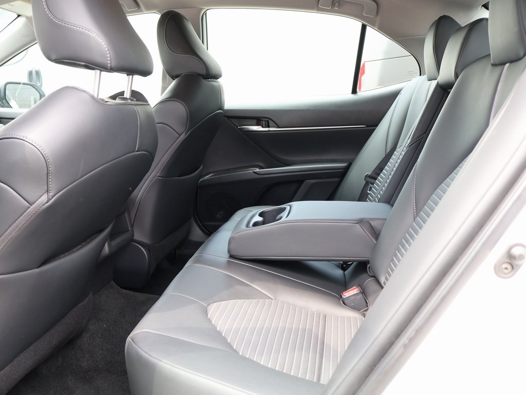 2024 Toyota Camry SE photo 17
