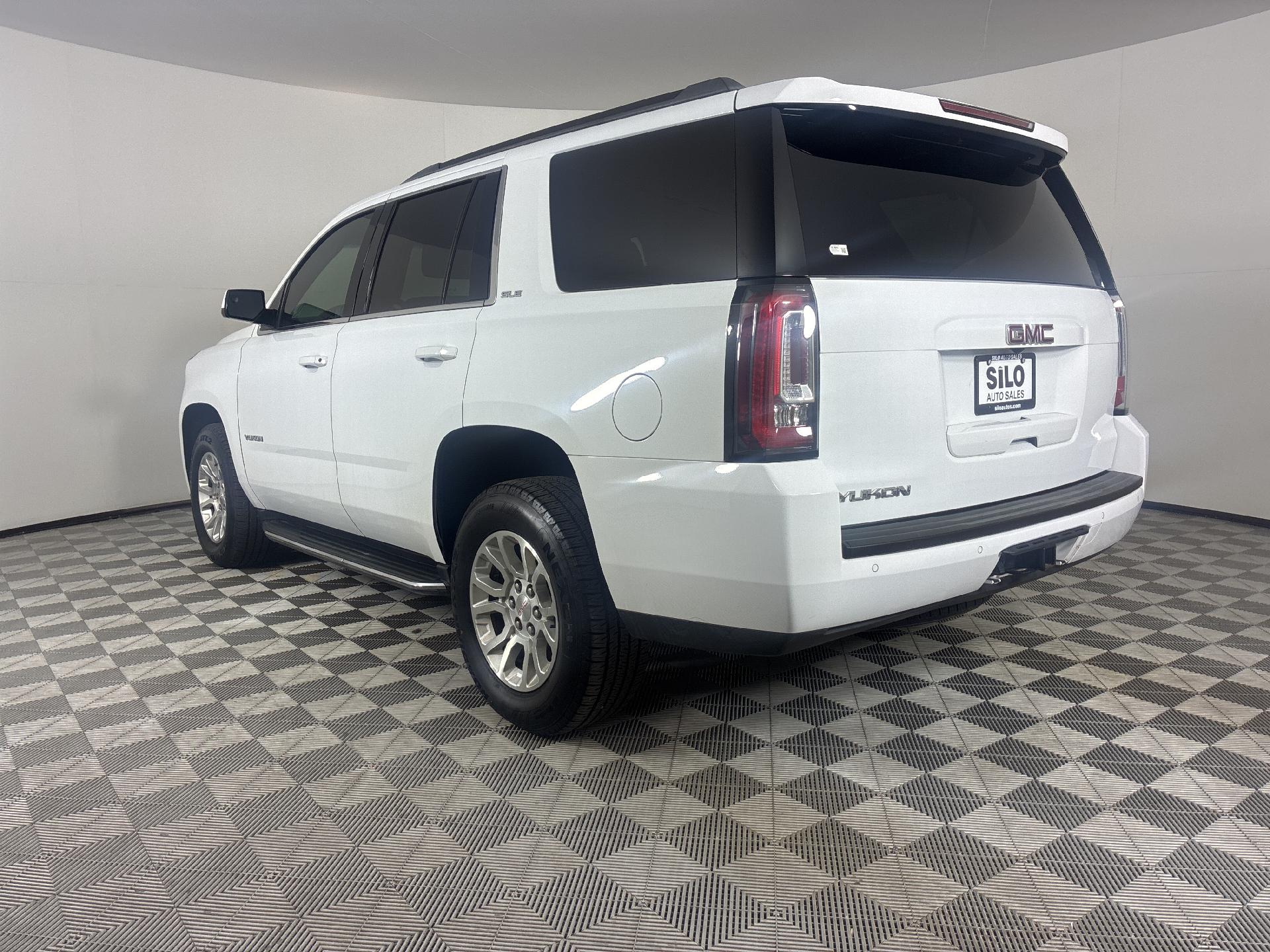 2018 Gmc Yukon SLE photo 3