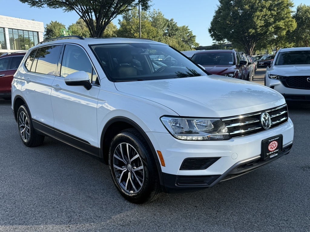 2019 Volkswagen Tiguan SE photo 3