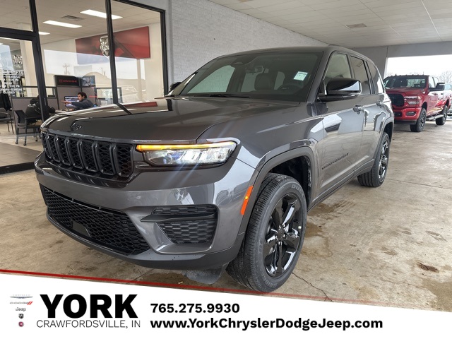2025 Jeep Grand Cherokee Altitude's photo