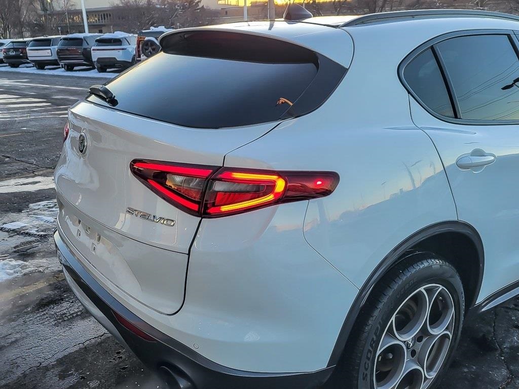 2022 ALFA ROMEO STELVIO - Image 5