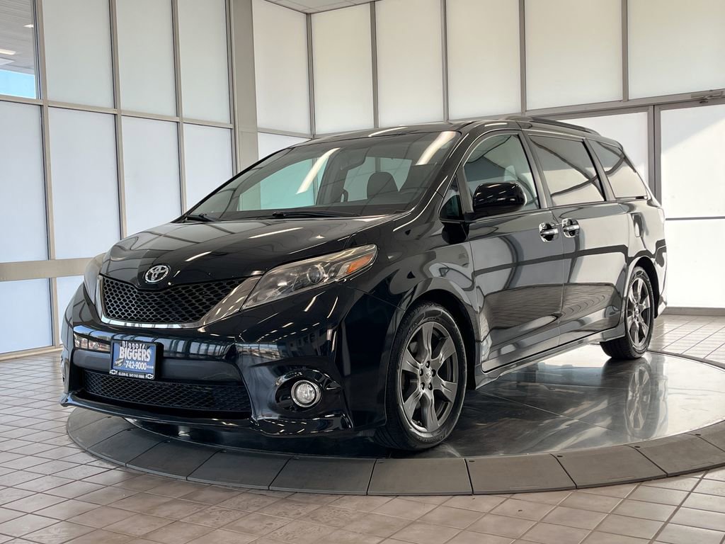 2017 Toyota Sienna SE photo 4