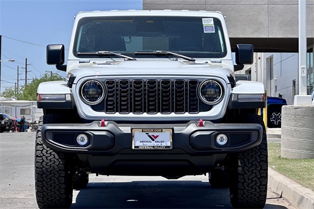 2025 Jeep Wrangler Rubicon photo 8
