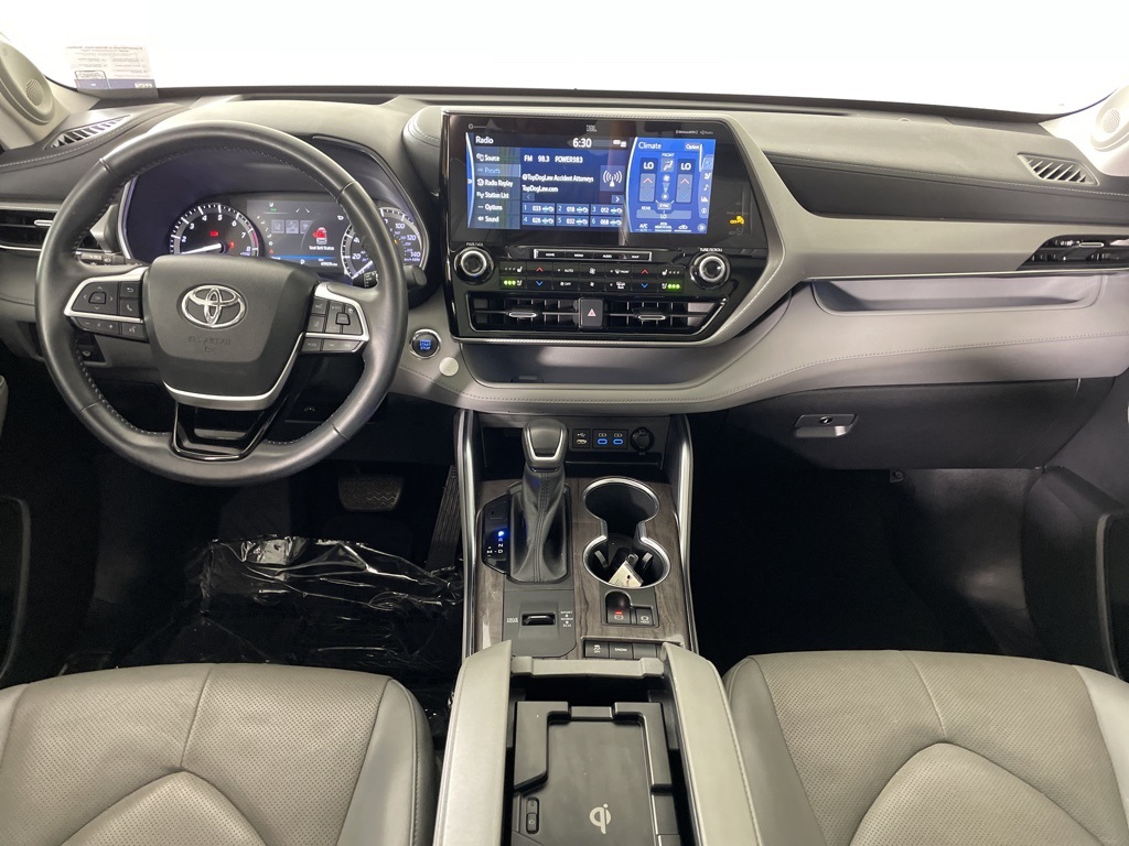 2022 Toyota Highlander Platinum photo 35