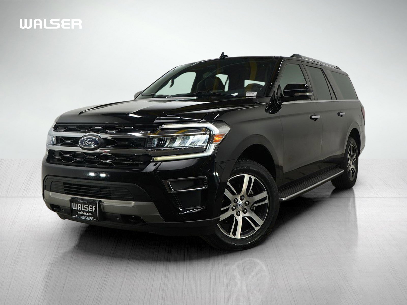2022 Ford Expedition Limited's photo