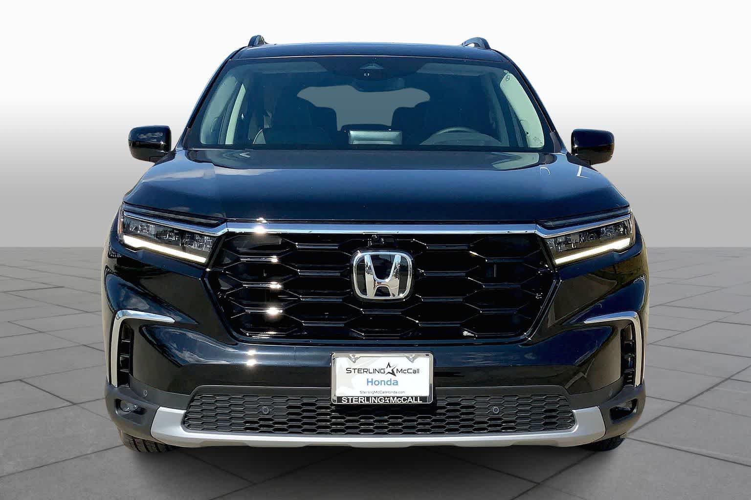 2025 Honda Pilot Elite photo 3