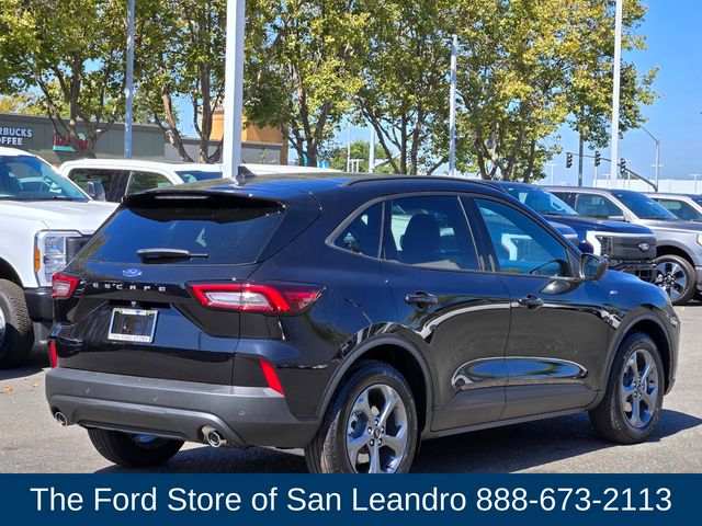 2025 Ford Escape ST-Line photo 5