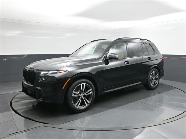 2026 BMW X7 40i's photo