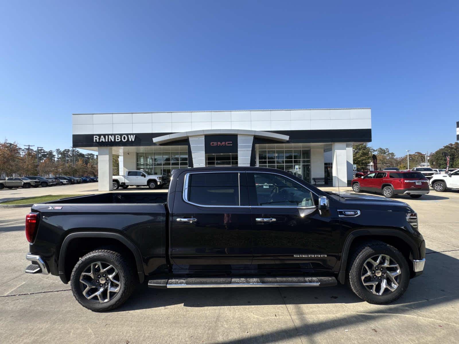 2026 GMC Sierra 1500 SLT's photo