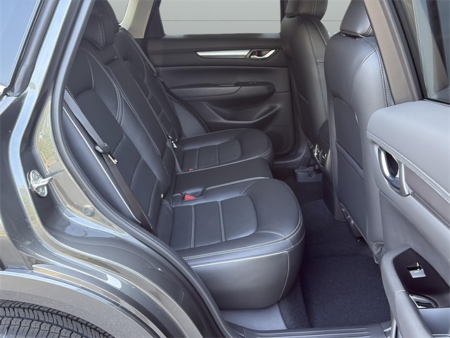 2025 Mazda CX-5 2.5 S Preferred photo 18