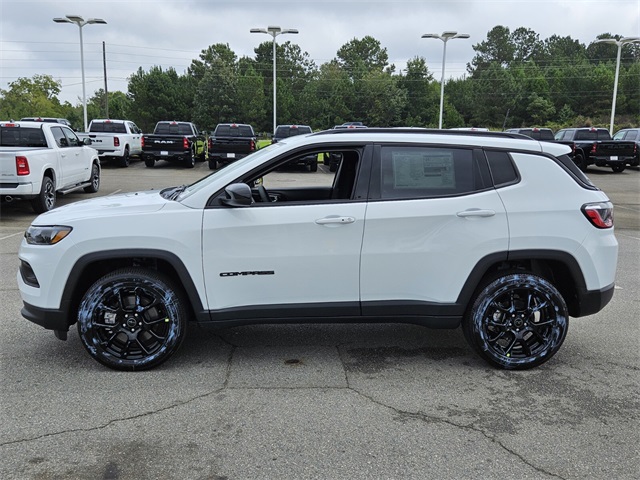 2026 Jeep Compass Latitude Altitude photo 4