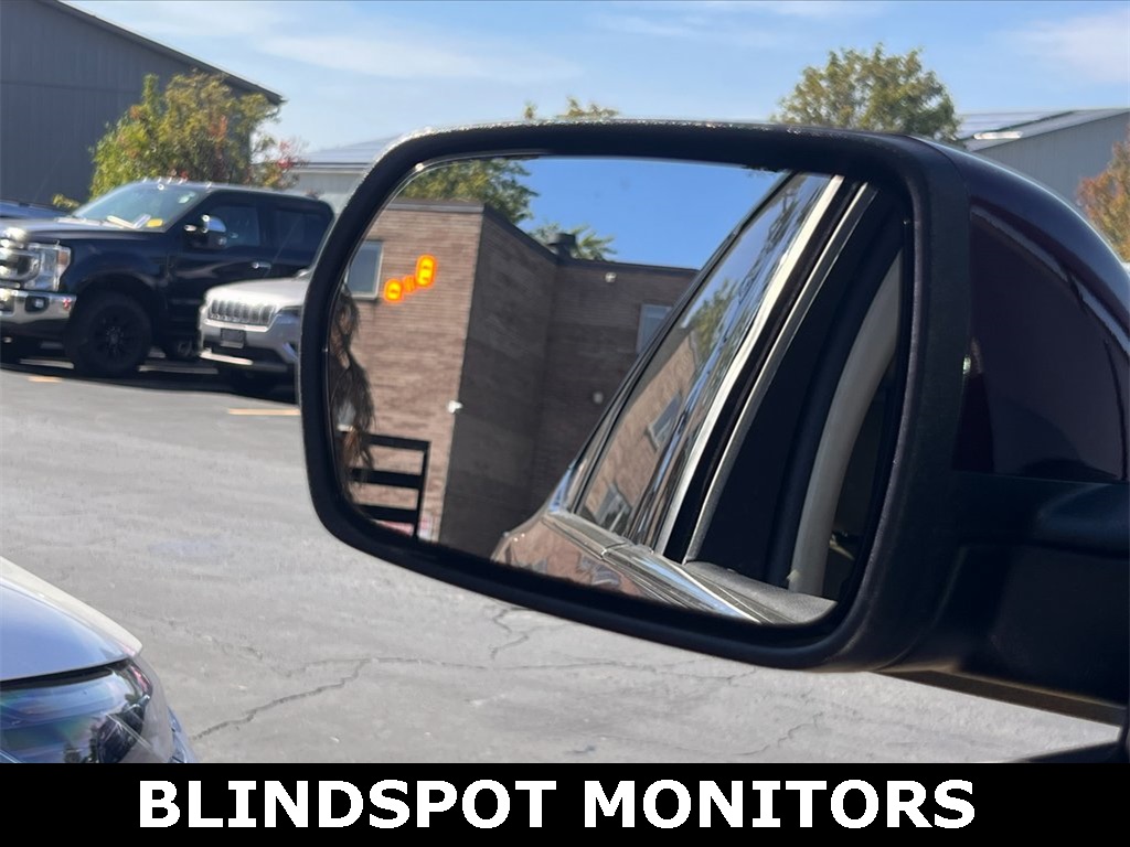 2019 Ford Edge SEL photo 4