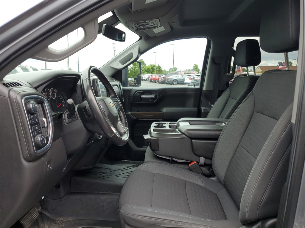 2020 Chevrolet Silverado 1500 LT photo 4