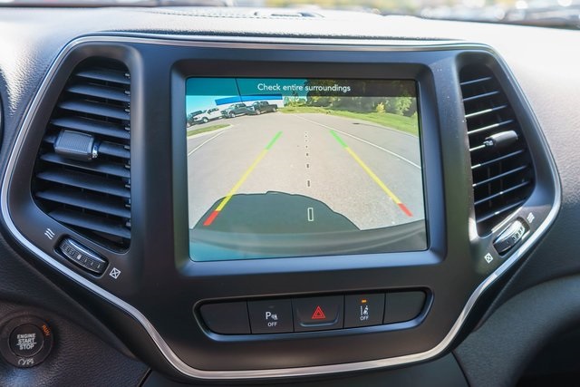 2021 Jeep Cherokee Latitude Lux photo 14