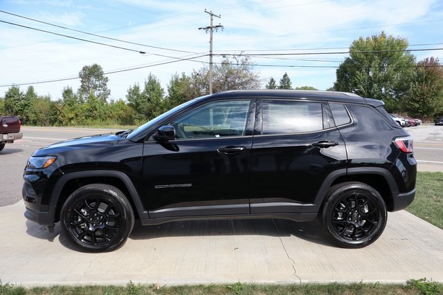 2025 Jeep Compass Altitude photo 26
